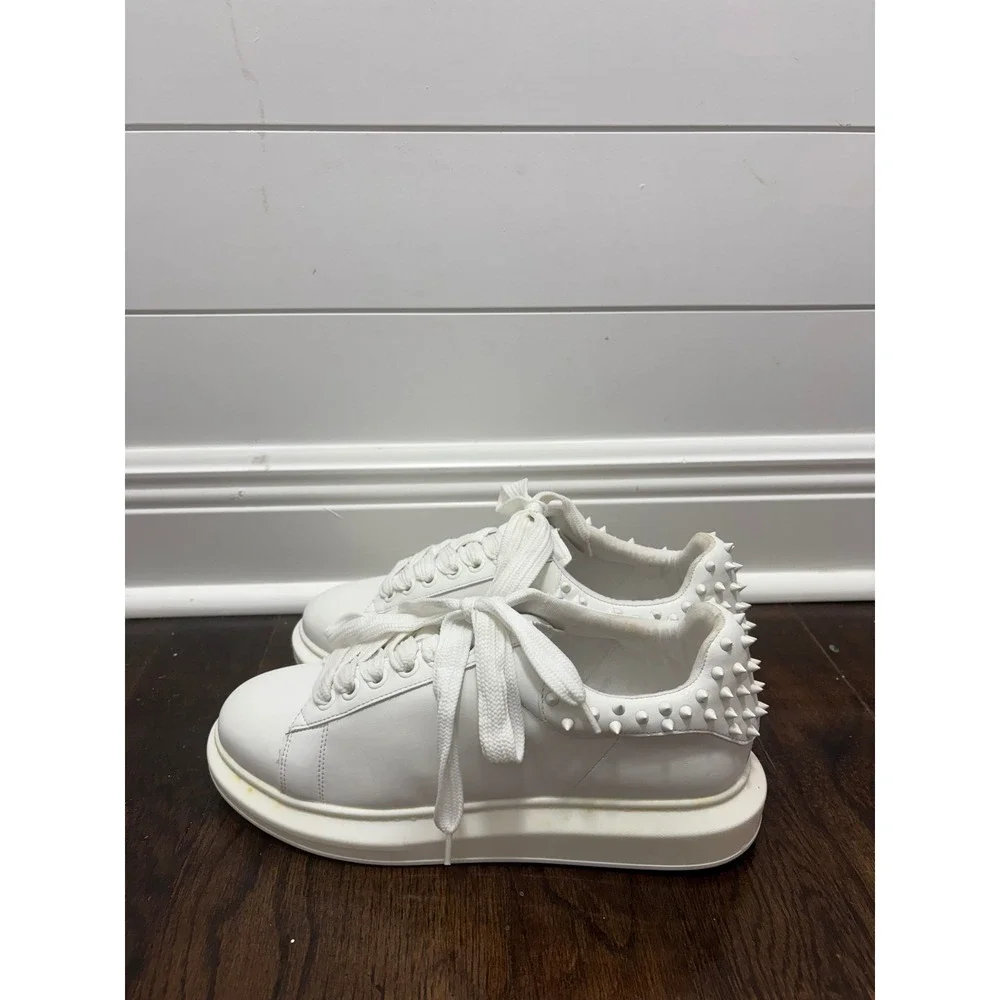 Steve Madden Mens Sz 10M Frosting White Spike Shoes